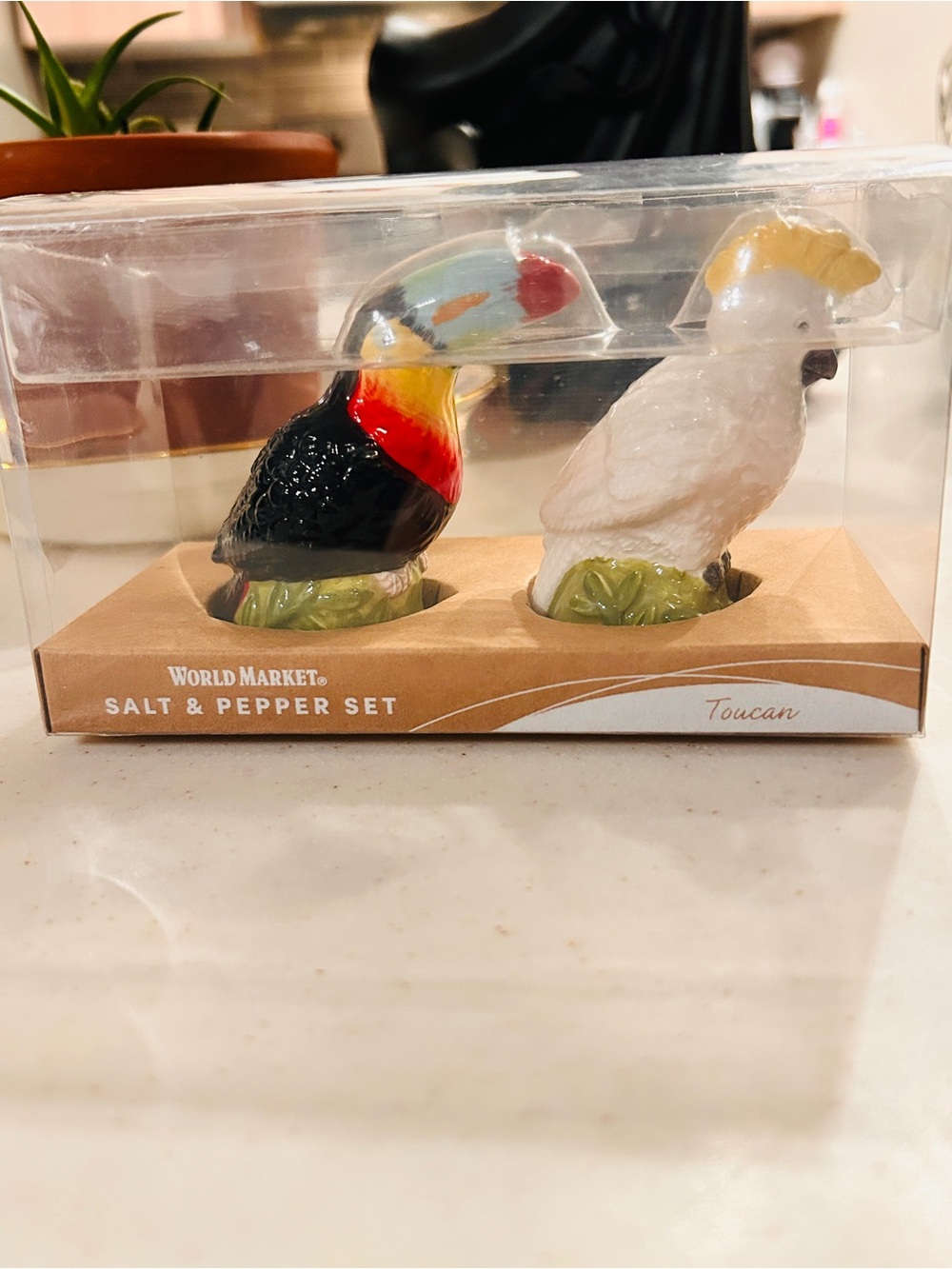World Market Ceramic Toucan Salt & Pepper Shakers - Multicolor New